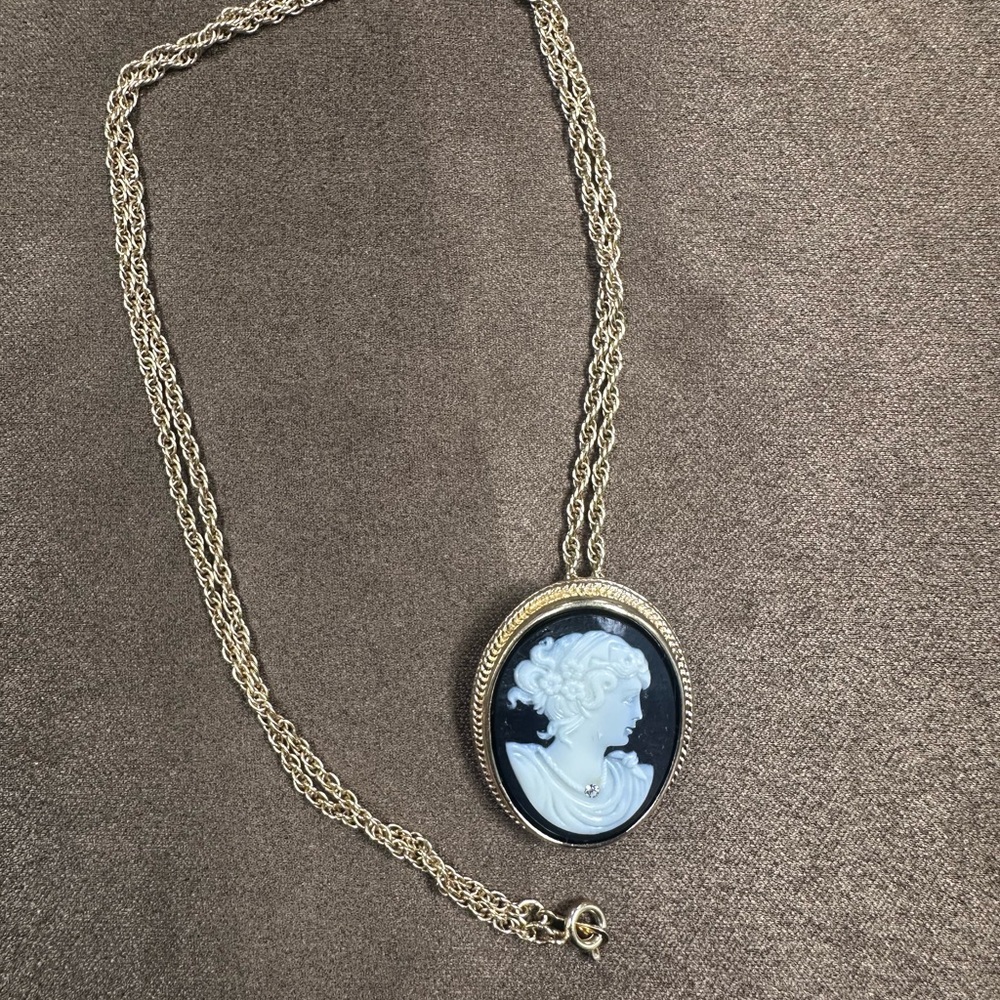 Elegant Gold and Black Cameo Necklace